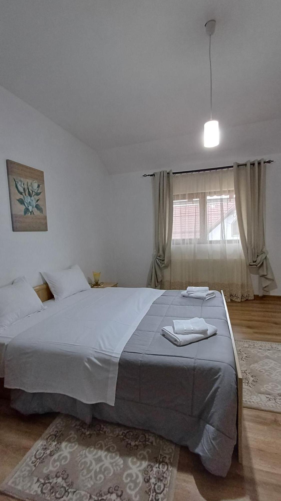 Casa Monica Guest House Dragus Eksteriør bilde